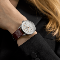 a17327211g1p1-navitimer-36-whiteredalligator-wrist-shot-ecom.png