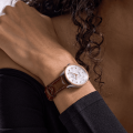u77320e61a1p1-navitimer-32-on-wrist.png