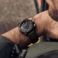 sb0147101b1x1-avenger-b01-chronograph-44-night-mission-on-wrist.png