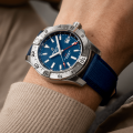 a32320101c1x1-avenger-auto-gmt-44-blue-wrist-shot-ecom.png
